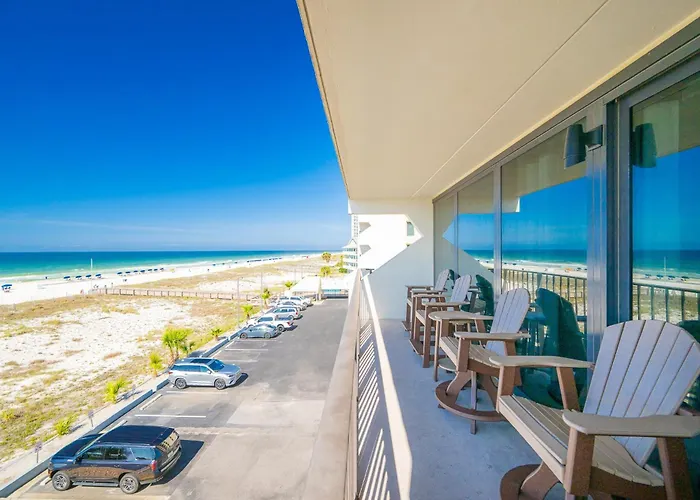 Apartment Island Winds East 309