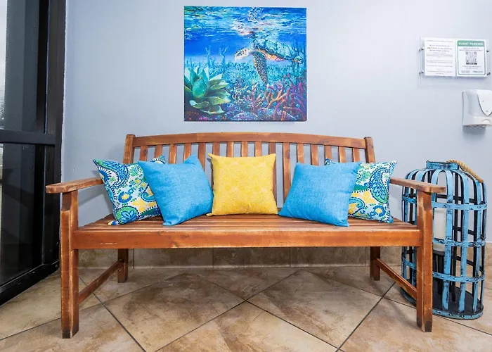 Apartment Island Winds East 309