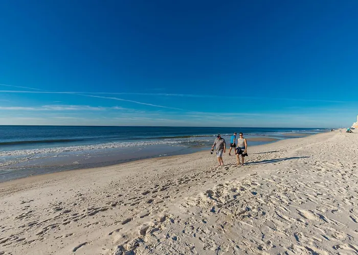 Apartment Island Winds East 309